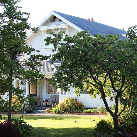 Browns Boutique Bed And Breakfast Whanganui Eksteriør billede