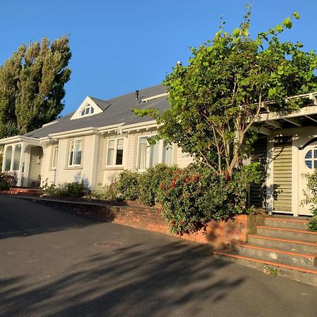 Browns Boutique Bed And Breakfast Whanganui Eksteriør billede