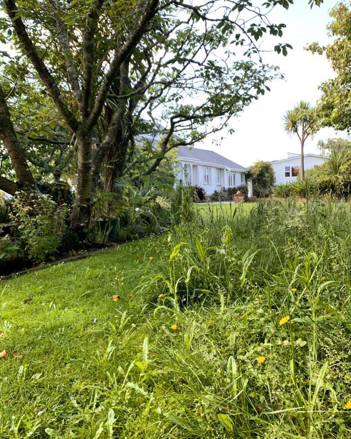 Browns Boutique Bed And Breakfast Whanganui Eksteriør billede