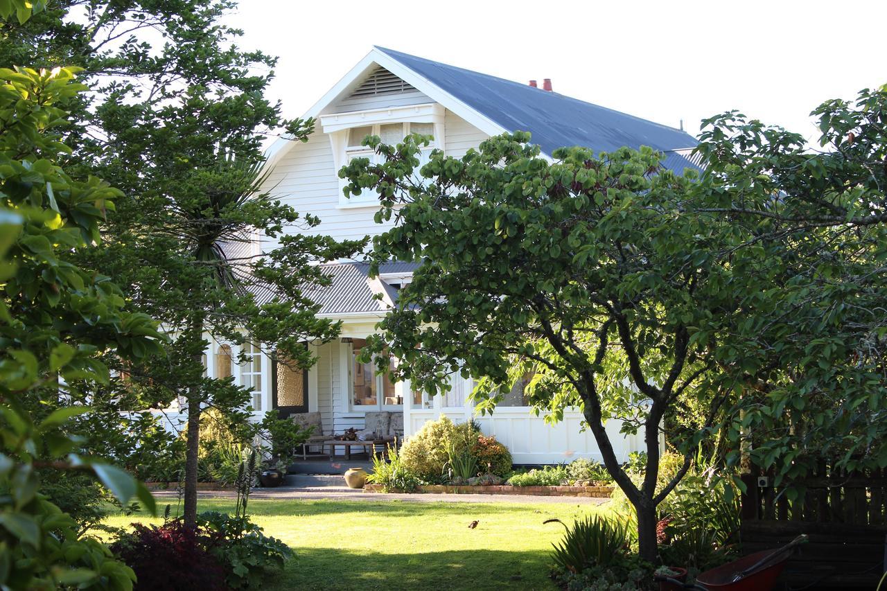 Browns Boutique Bed And Breakfast Whanganui Eksteriør billede